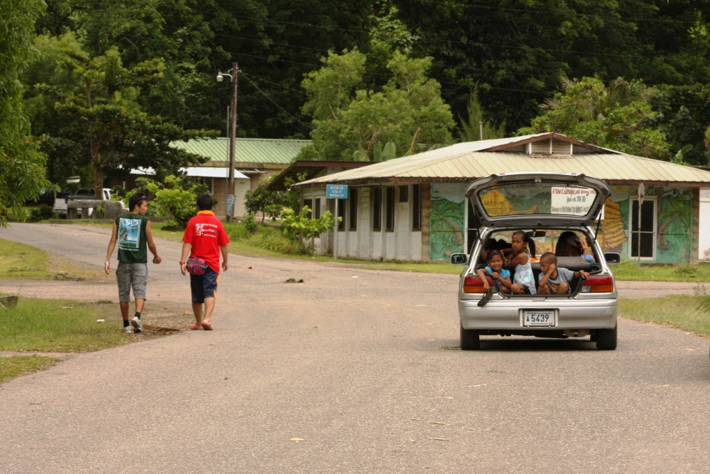 コスラエの車社会 南国・コスラエ移住記Vol.39 ダイビングならDiver Online