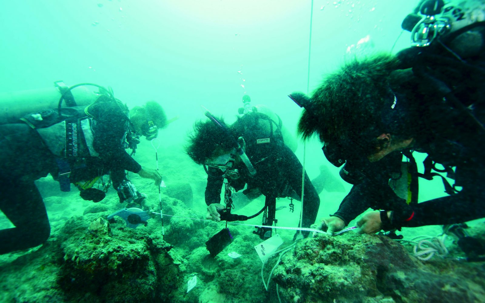 石垣島海底遺跡と 海洋考古学調査 海底遺跡調査の一端を知る 水中考古学 Vol ダイビングならdiver Online
