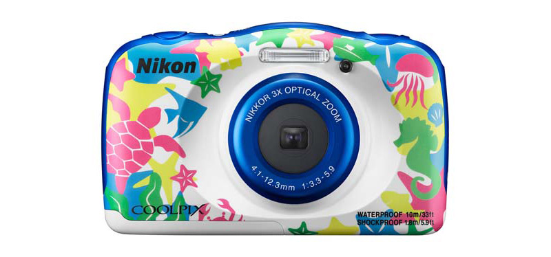 マリン柄ボディの水中カメラ 「NIKON COOLPIX W100」、登場 